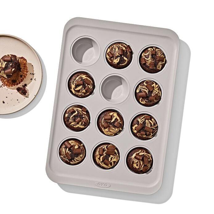 Non-Stick Pro Ceramic Coated Metal Bakeware 12 Cup Muffin Pan – Storm Blue - Image 4