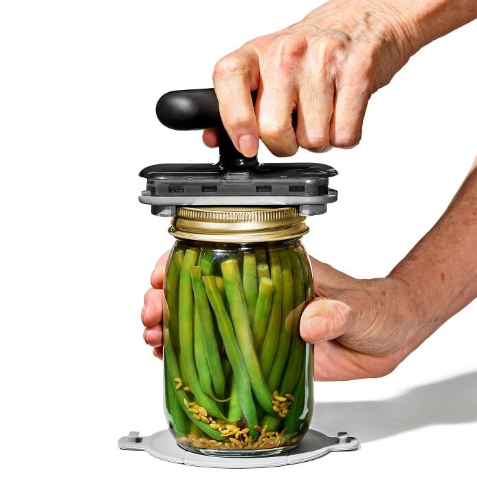 Twisting Jar Opener With Basepad - Image 4