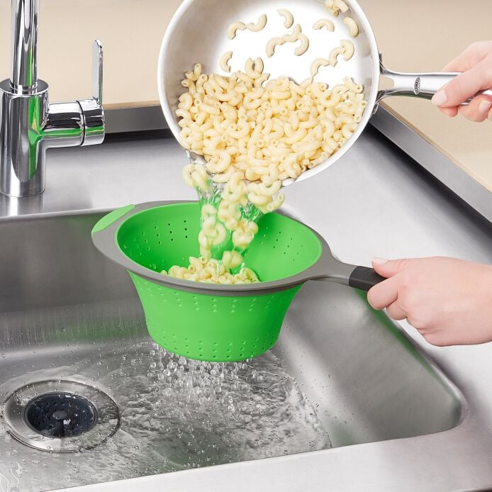 Silicone Collapsible Strainer (2.0 Qt) - Image 7