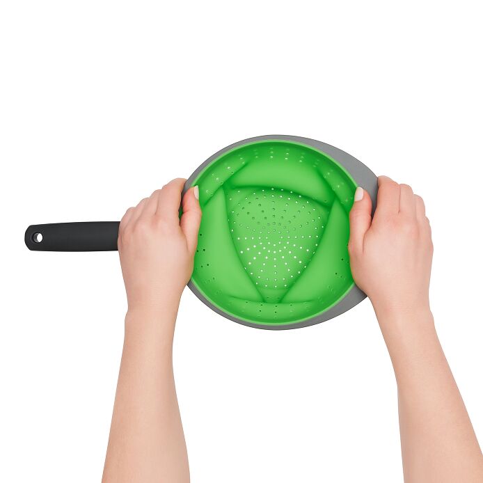 Silicone Collapsible Strainer (2.0 Qt) - Image 5