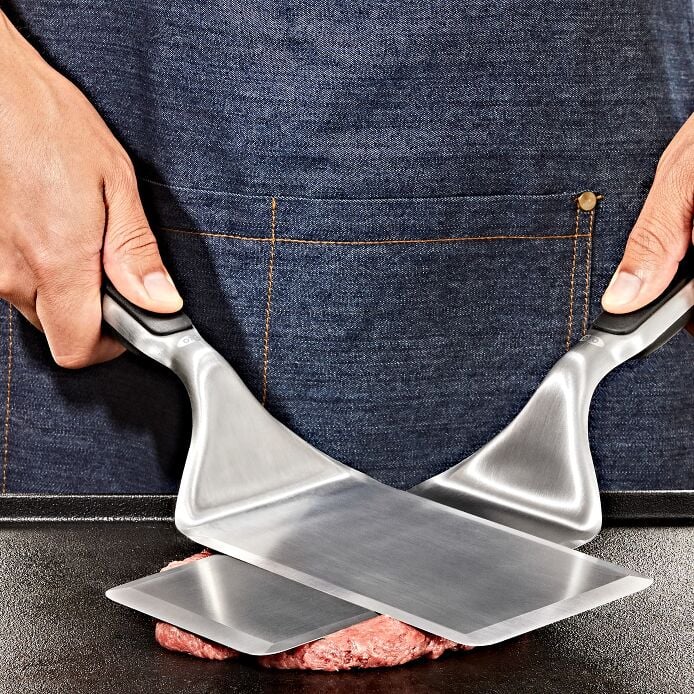 OXO Outdoor Large Griddle Turner - Image 6