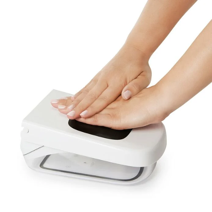 Vegetable Chopper with Easy-Pour Opening - Image 3