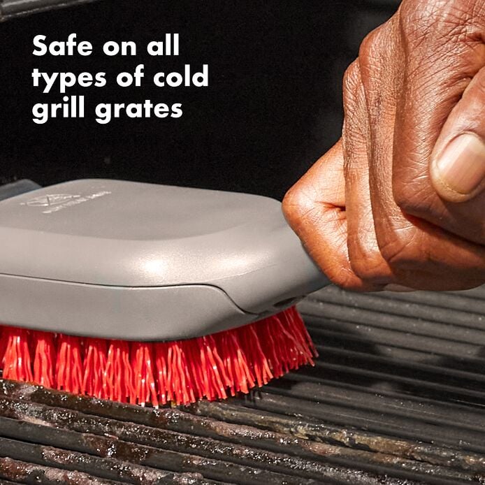 OXO Good Grips Nylon Grill Brush for Cold Cleaning - Image 4