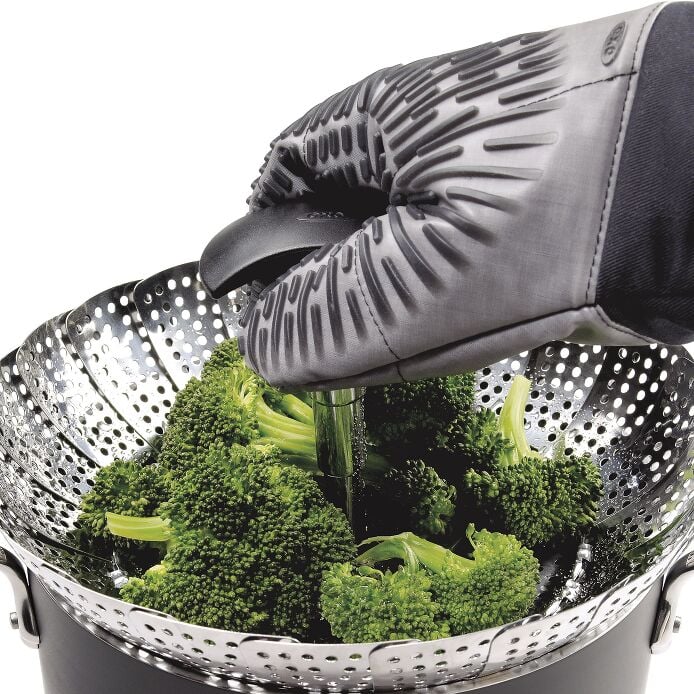 Stainless Steel Steamer with Extendable Handle - Image 3