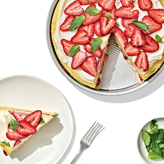 Non-Stick Pro Clear Coated 9in Round Cake Pan - Image 4