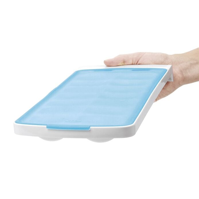 No-Spill Ice Cube Tray - Image 6
