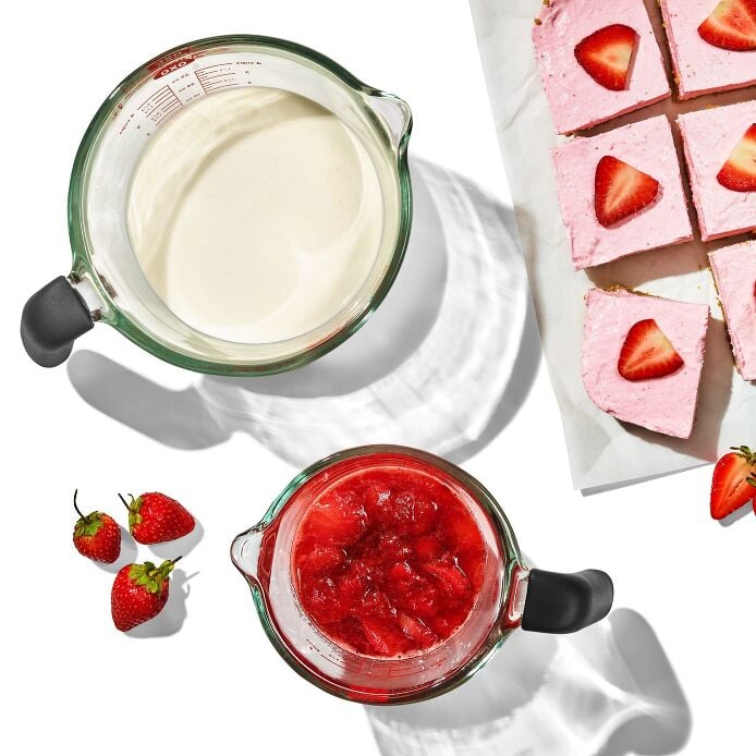 4 Cup Glass Measuring Cup - Image 5