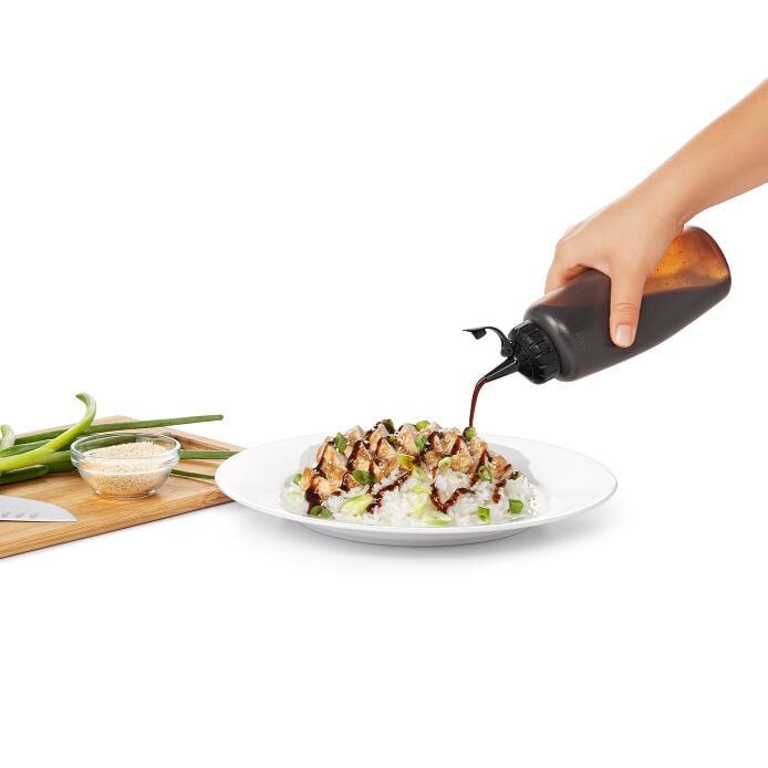 OXO Chef's Squeeze Bottles - 12 ounces - Image 4